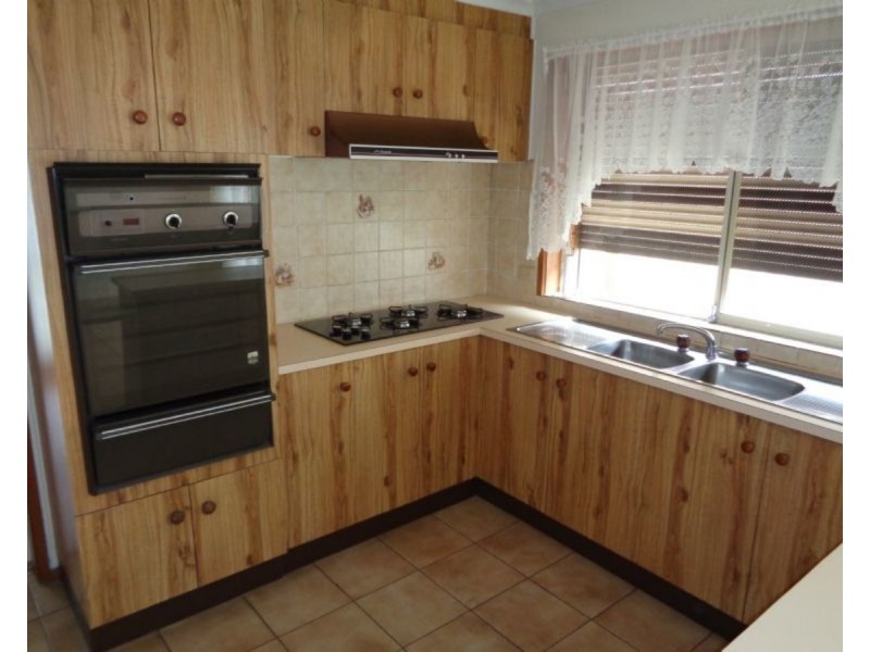 632 Main Road West, St Albans VIC 3021