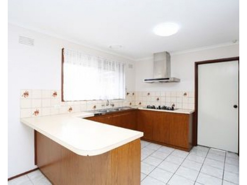 61 Denton Avenue, St Albans VIC 3021