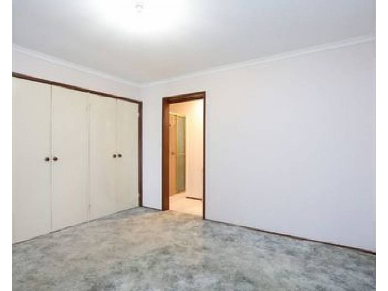 61 Denton Avenue, St Albans VIC 3021