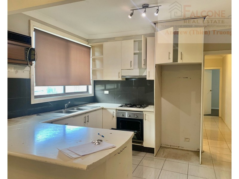 16A George Street, St Albans VIC 3021
