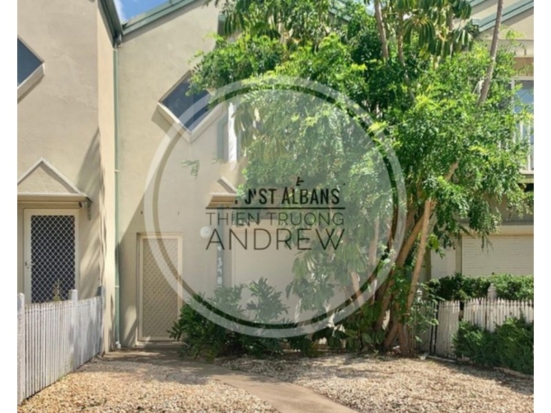 1/4 Camphora Place, St Albans VIC 3021