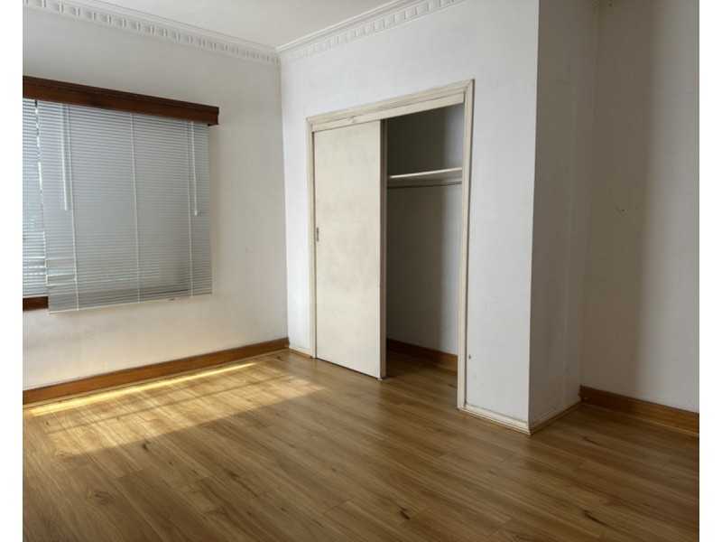 1/21 ELIZABETH Street, St Albans VIC 3021