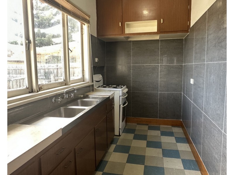 1/21 ELIZABETH Street, St Albans VIC 3021