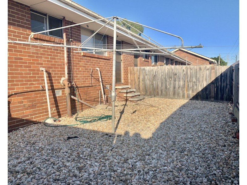 4/37 St Albans Road, St Albans VIC 3021