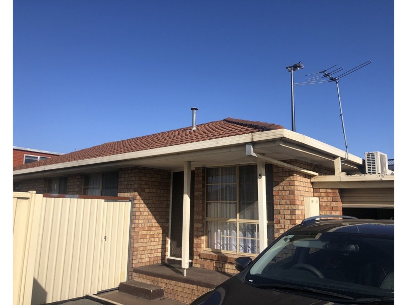 5/2 Percy Street, St Albans VIC 3021