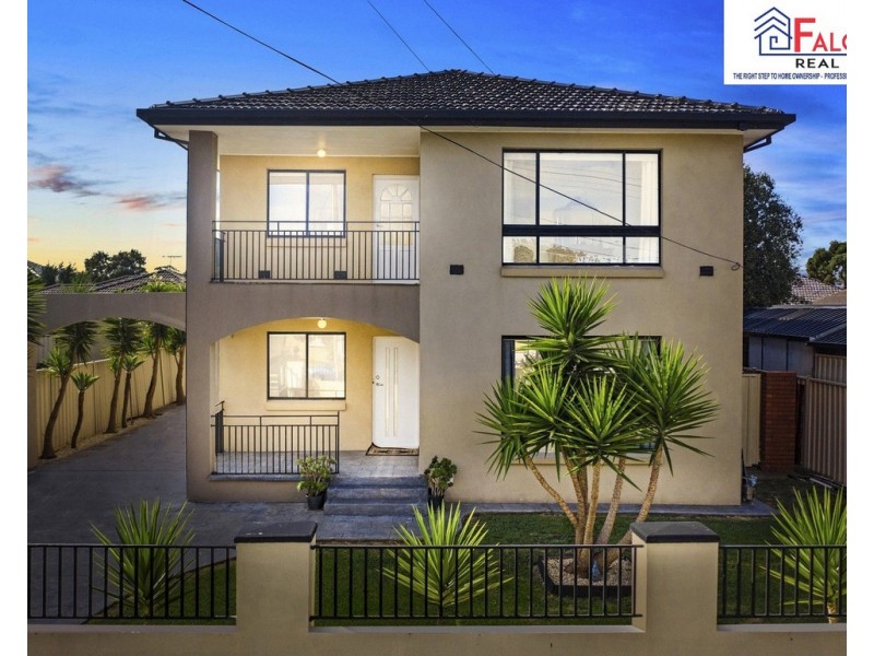 1/2 George Street, St Albans VIC 3021