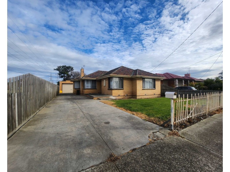 25 Stradbroke Drive, St Albans VIC 3021