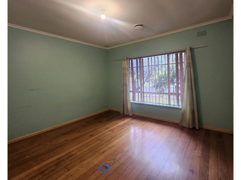 1/14 James Street, St Albans VIC 3021