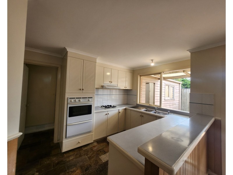 73 Carbine Way, Keilor Downs VIC 3038