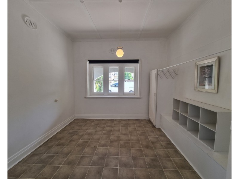 99 Hobson Street, Newport VIC 3015