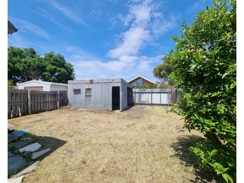 99 Hobson Street, Newport VIC 3015