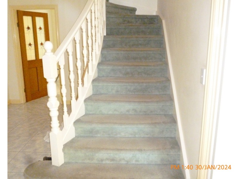 2 Minato Place, Taylors Lakes VIC 3038