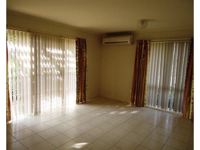 2 Glen Mia Drive, Bega NSW 2550