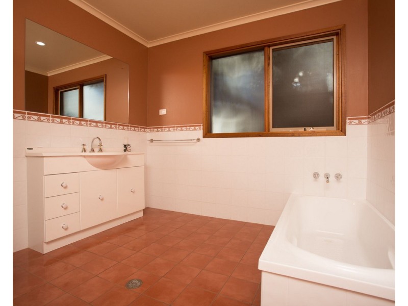 172 Pacific Way, Tura Beach NSW 2548