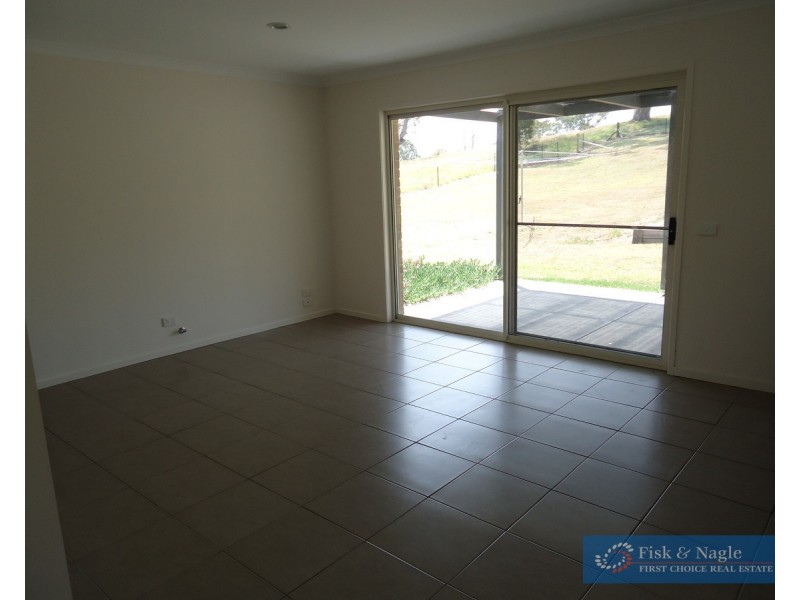 70 Glen Mia Drive, Bega NSW 2550