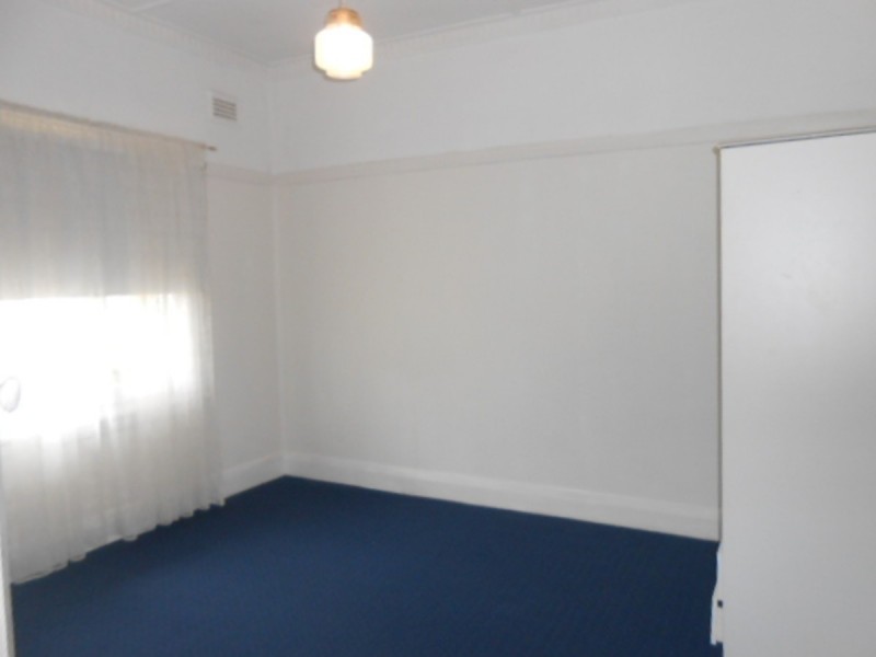 73 Bega Street, Bega NSW 2550