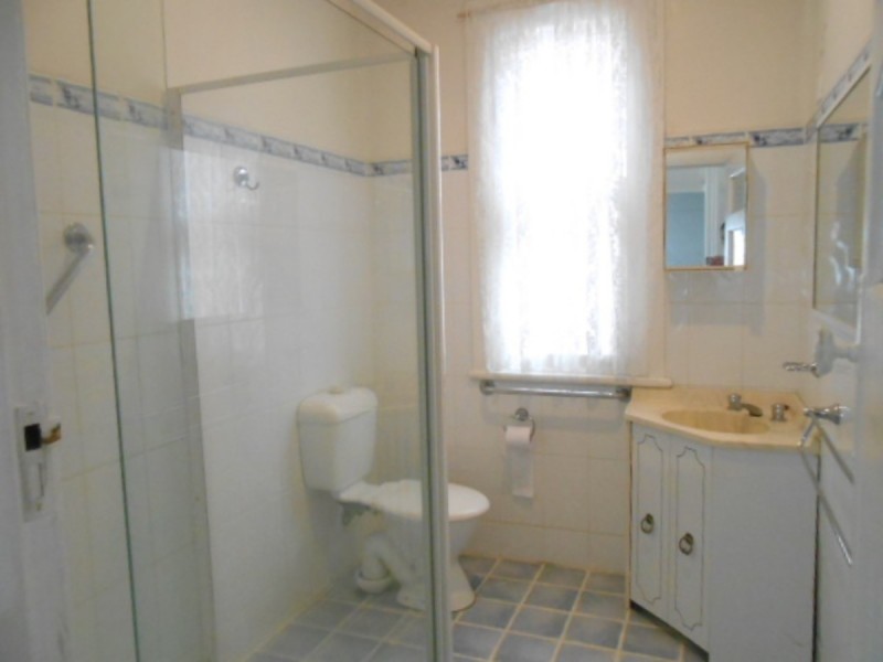 73 Bega Street, Bega NSW 2550