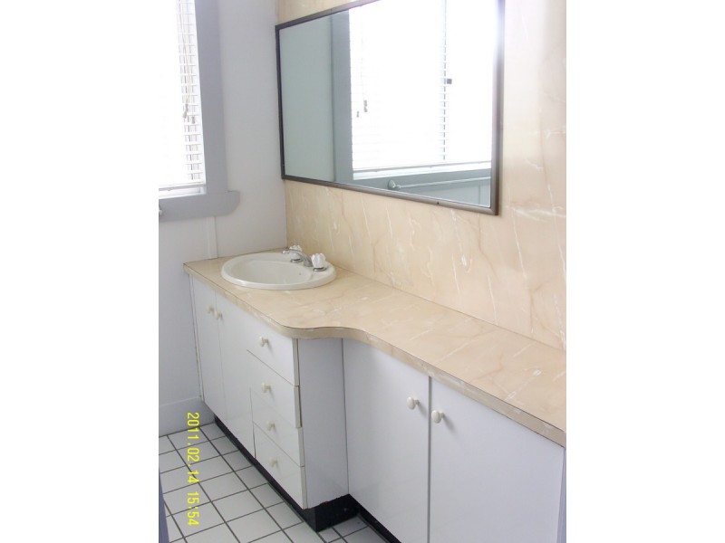 2/11 Little Church Street, Bega NSW 2550