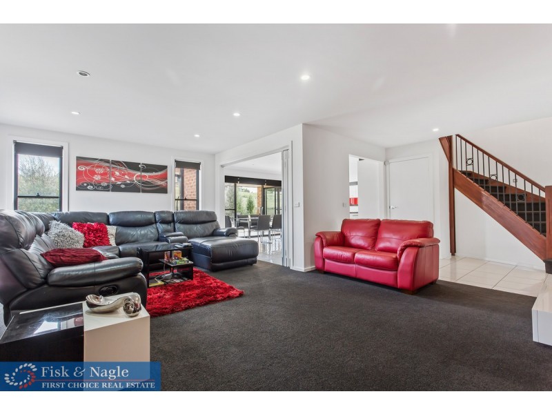 13 Glen Mia Drive, Bega NSW 2550