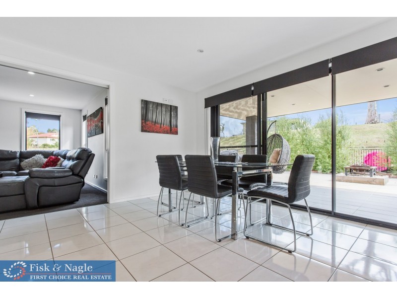 13 Glen Mia Drive, Bega NSW 2550