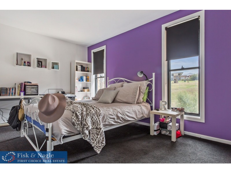 13 Glen Mia Drive, Bega NSW 2550