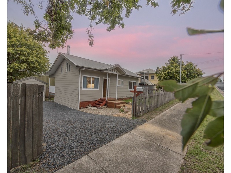 15 Gowing Avenue, Bega NSW 2550