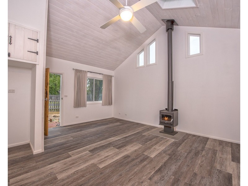 15 Gowing Avenue, Bega NSW 2550