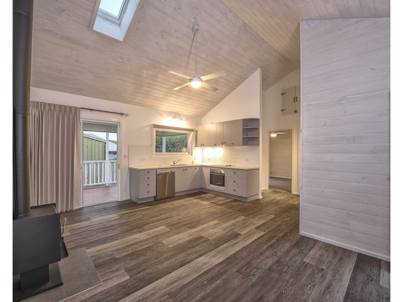 15 Gowing Avenue, Bega NSW 2550