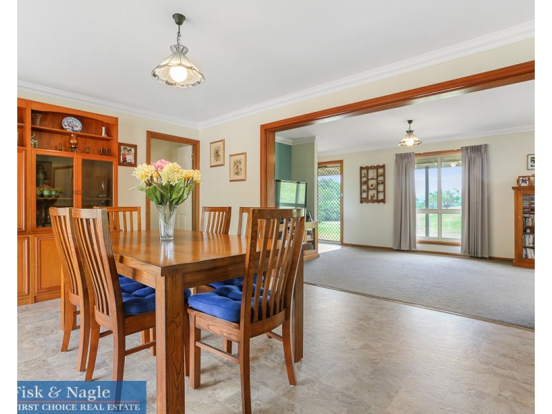 11 Wattle Place, Bega NSW 2550