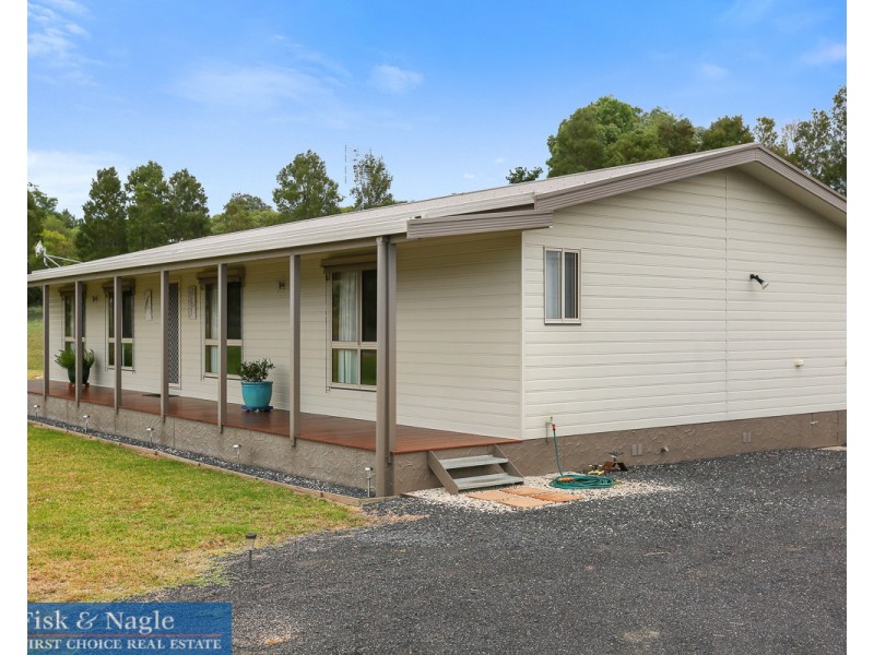11 Wattle Place, Bega NSW 2550