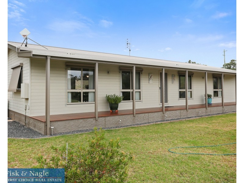 11 Wattle Place, Bega NSW 2550