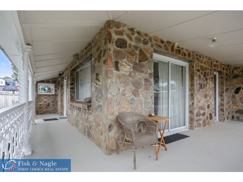 12 Prospect Street, Bega NSW 2550