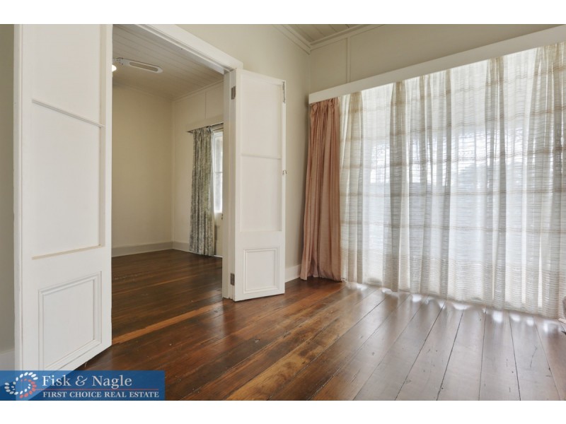 12 Prospect Street, Bega NSW 2550