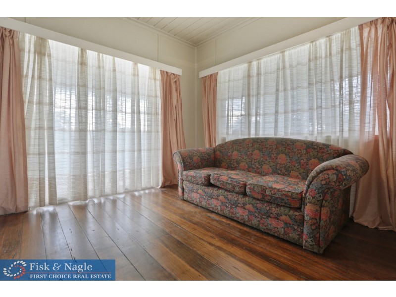 12 Prospect Street, Bega NSW 2550
