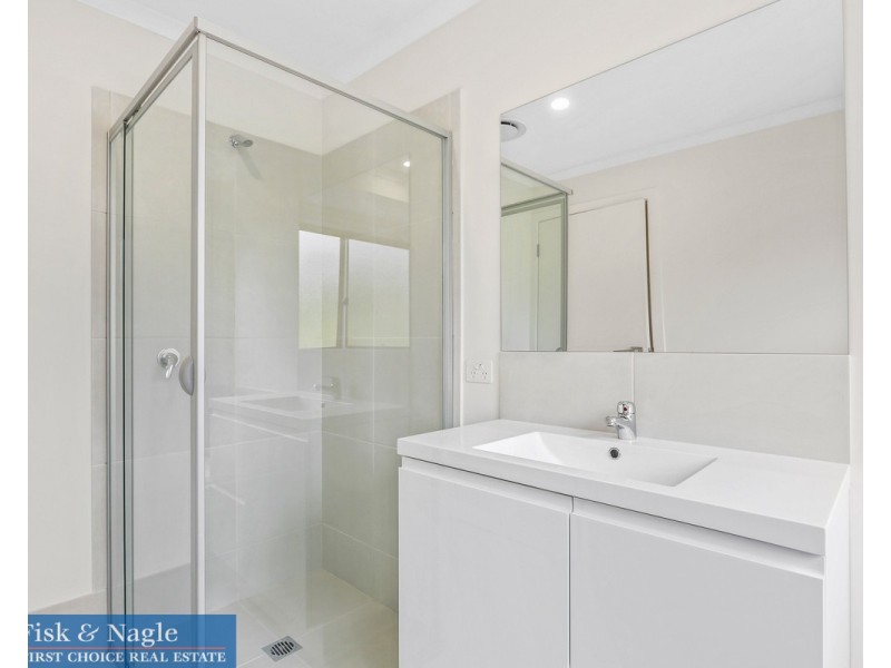 7B Denison Close, Bega NSW 2550
