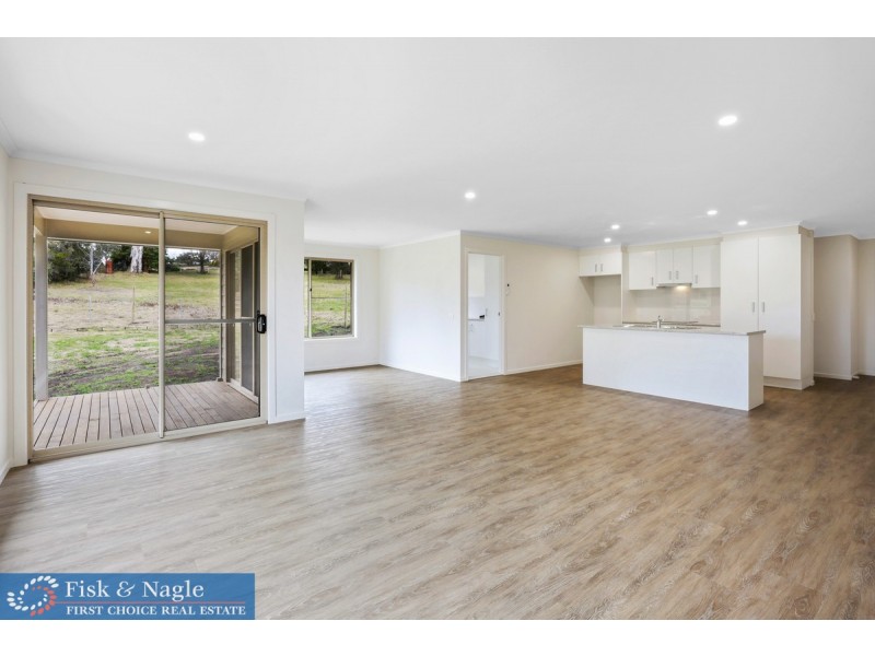 7b Denison Close, Bega NSW 2550