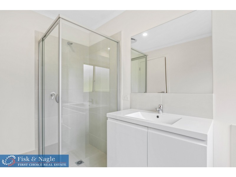 7b Denison Close, Bega NSW 2550