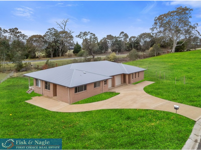 7b Denison Close, Bega NSW 2550