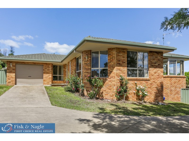 7 Hart Crescent, Bega NSW 2550