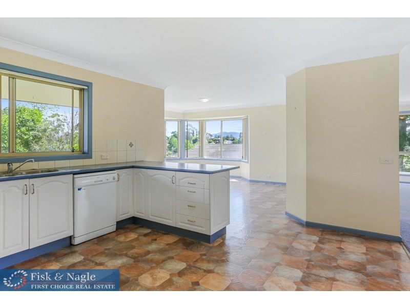 7 Hart Crescent, Bega NSW 2550