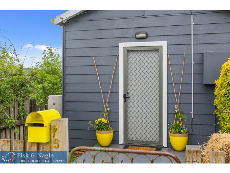 75 Parrabel Street, Bega NSW 2550