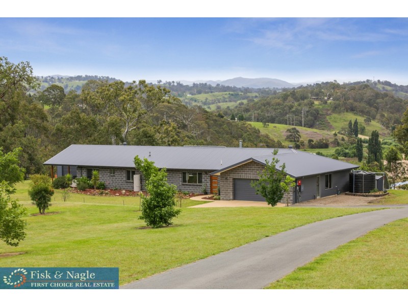 75 Wattle Place, Bega NSW 2550