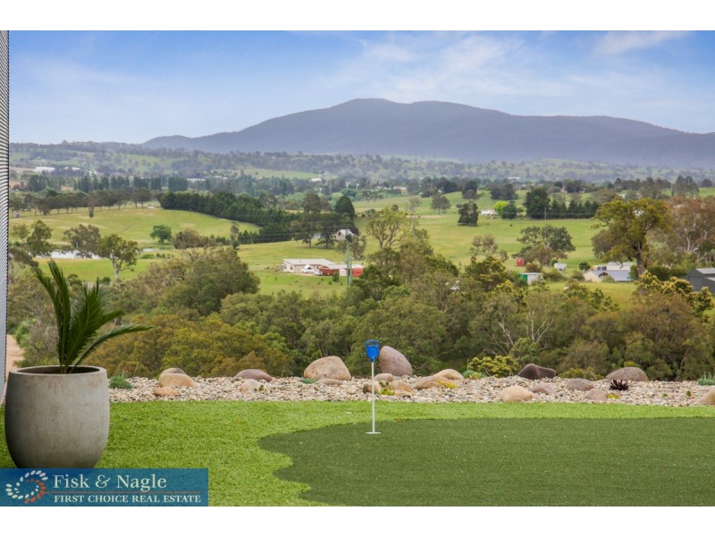 75 Wattle Place, Bega NSW 2550