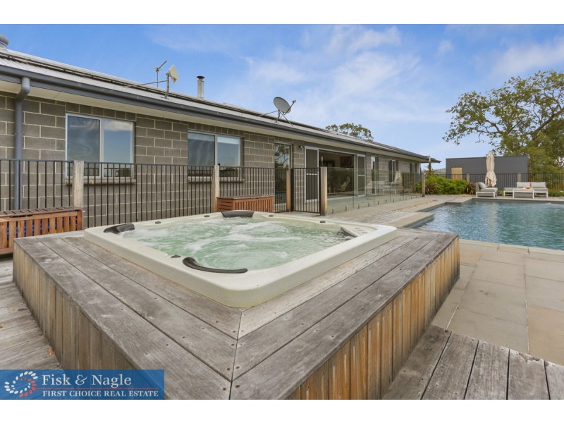 75 Wattle Place, Bega NSW 2550