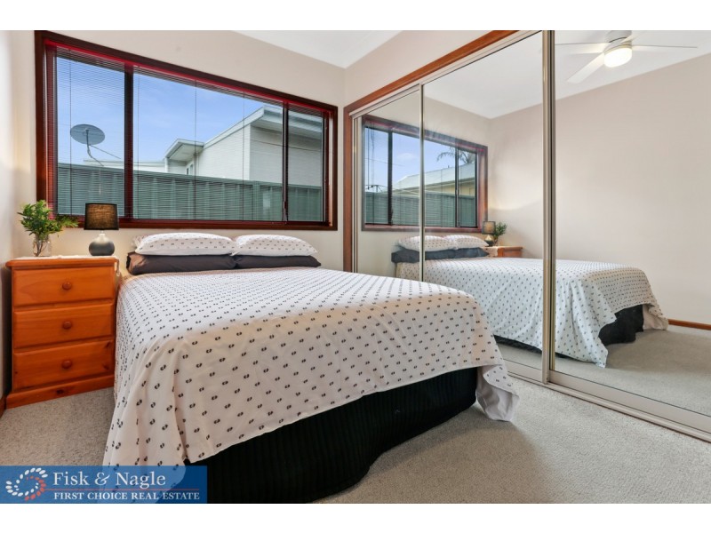 76 Ravenswood Street, Bega NSW 2550