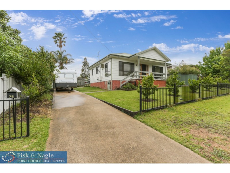 76 Ravenswood Street, Bega NSW 2550