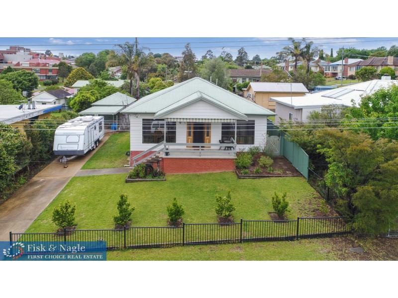 76 Ravenswood Street, Bega NSW 2550