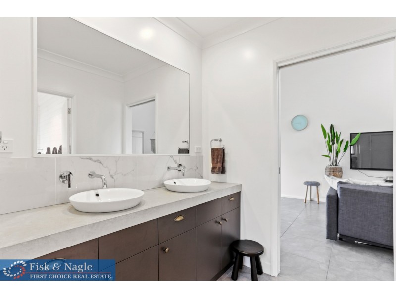 13 Newlyns Place, Frogs Hollow NSW 2550