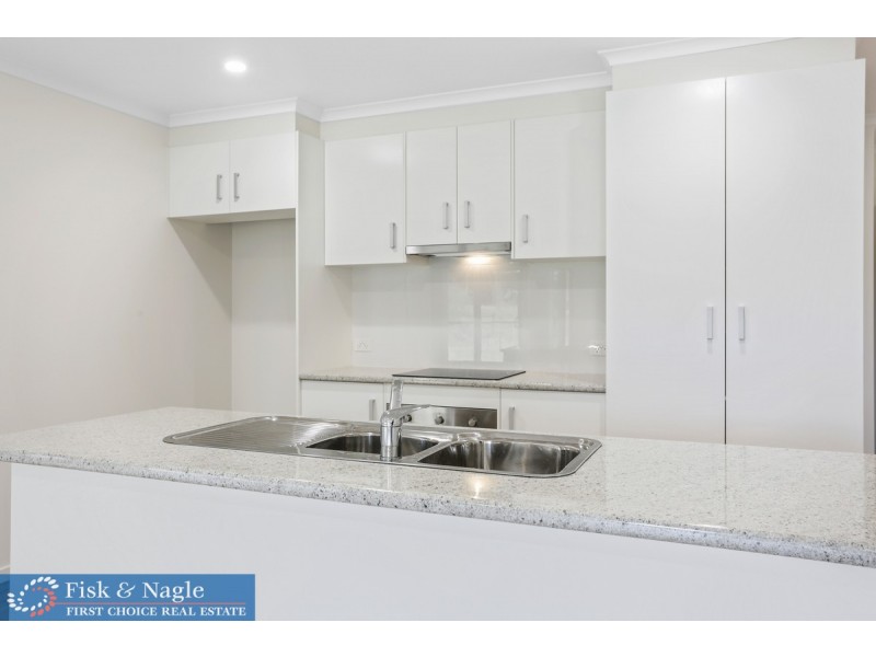 7b Denison Close, Bega NSW 2550