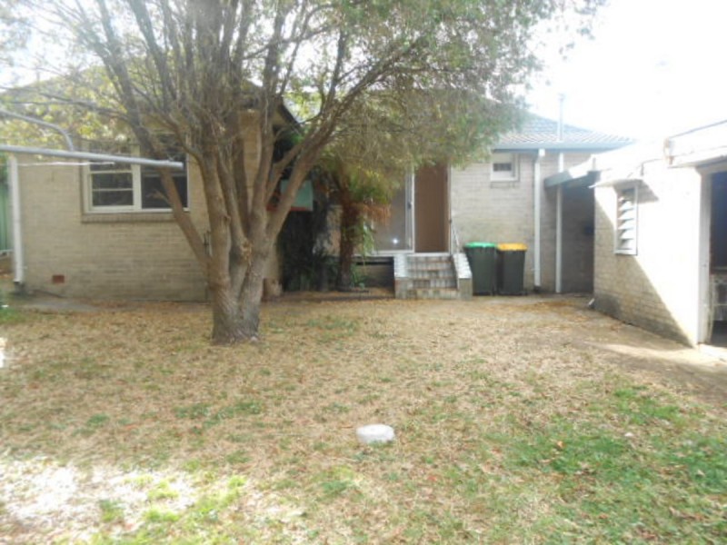 50 Carp Street, Bega NSW 2550